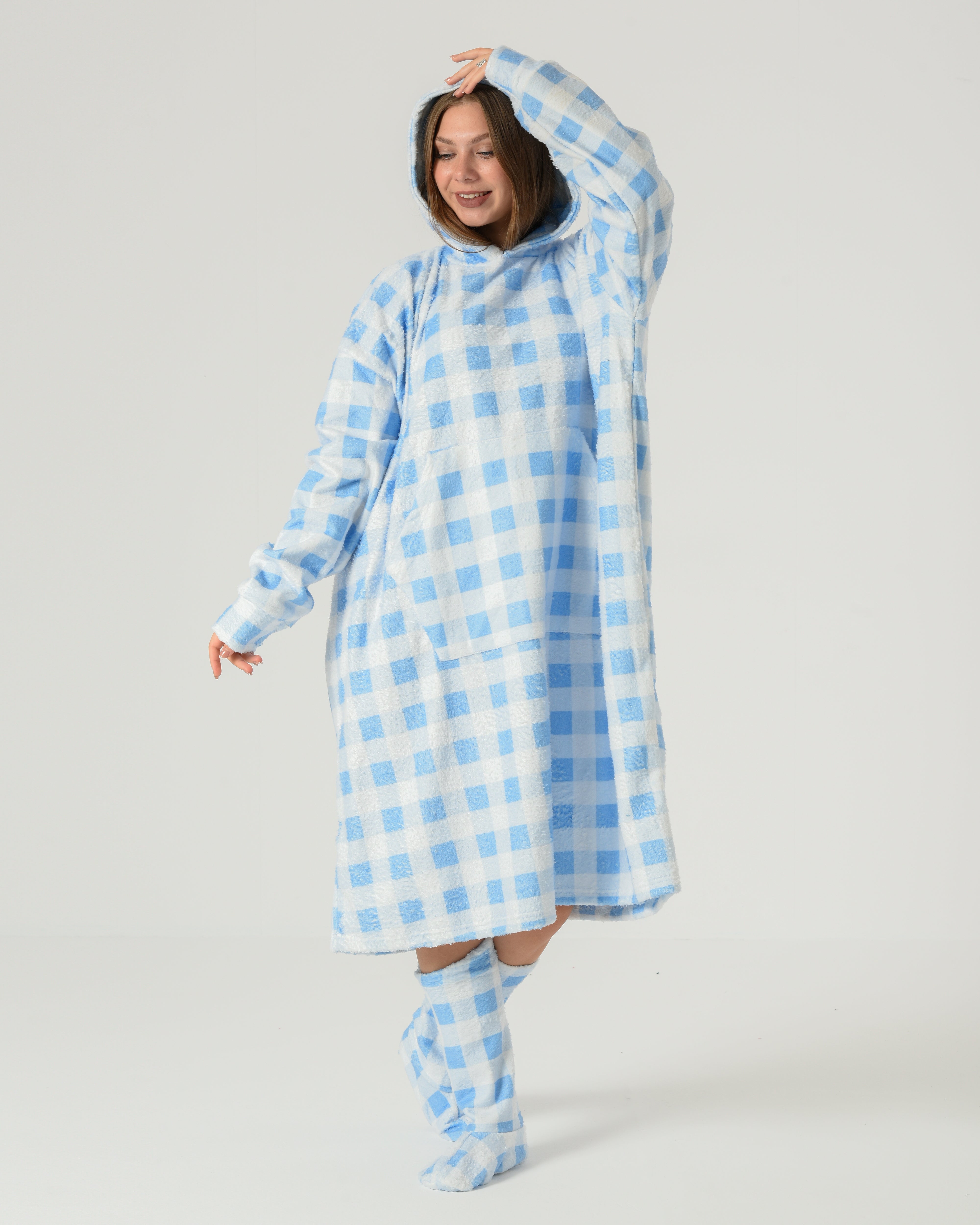 Women's Oversized Winter Hoodie Night Shirt– Blue Check Fur with Matching Socks