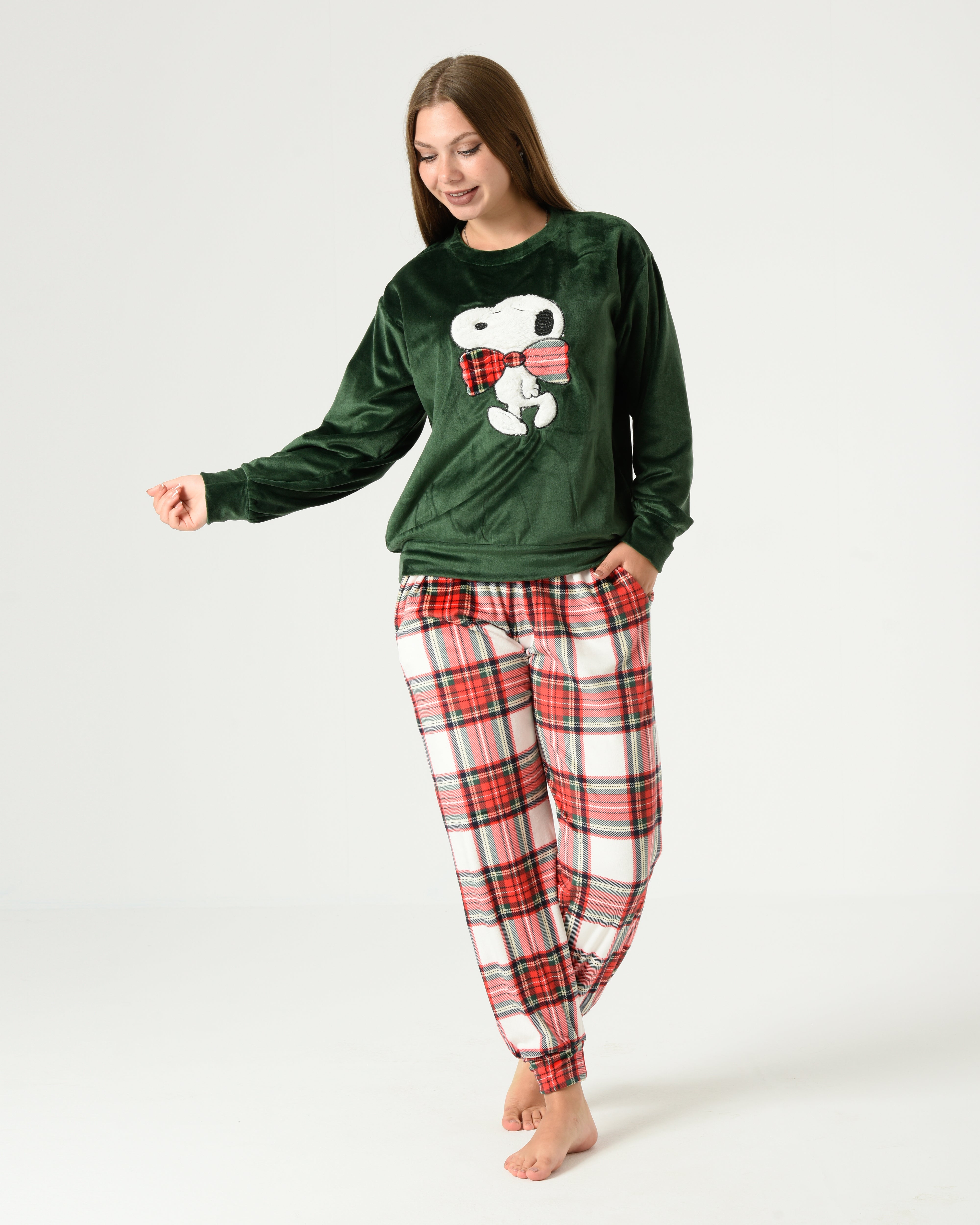 Women Winter Velvet Pajama Set – Snoopy Embroidery & Checkered Pants