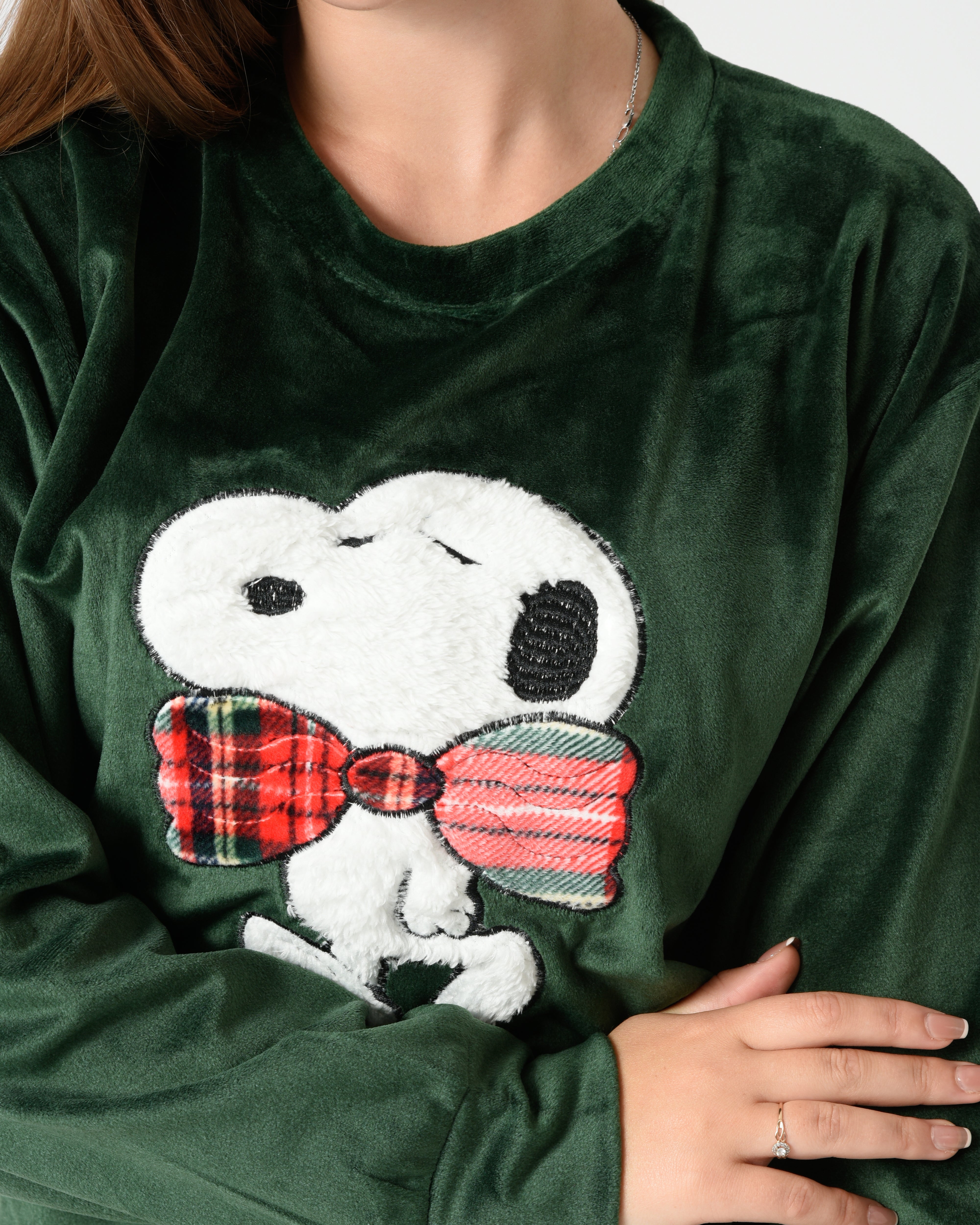 Women Winter Velvet Pajama Set – Snoopy Embroidery & Checkered Pants