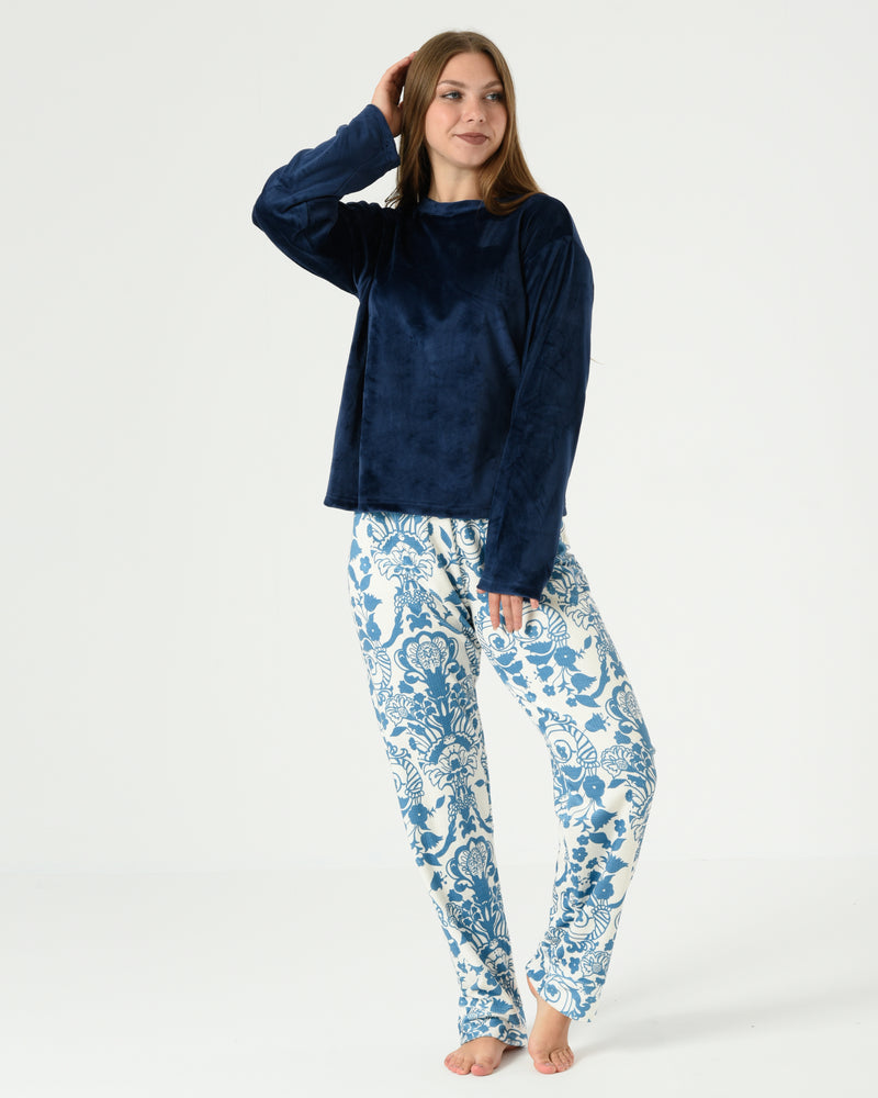 3 Piece's Biscotti Fabric Pajama Set with Velvet Lined Top