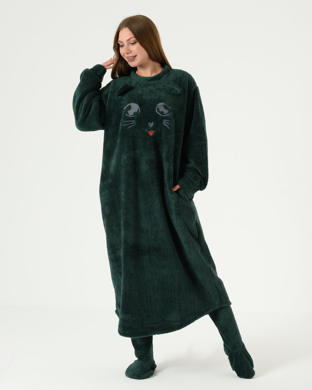Women's Long Winter Fur Night-Shirt with Socks – Emerald green Cozy Homewear